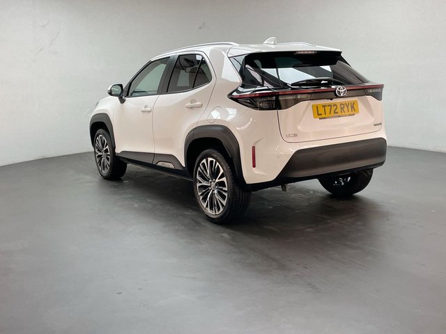 USED 2022 72 Toyota Yaris Cross 1.5 Vvt-H Excel Suv 5dr Petrol Hybrid E-Cvt Euro 6 (s/S) (116 Ps) - Heated Seats + Parking Camera