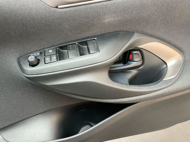 USED 2022 72 Toyota Yaris Cross 1.5 Vvt-H Excel Suv 5dr Petrol Hybrid E-Cvt Euro 6 (s/S) (116 Ps) - Heated Seats + Parking Camera