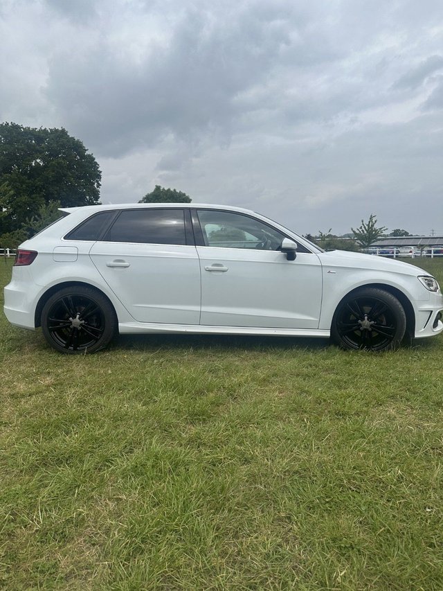 2015 AUDI A3 - Photo 9