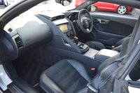 USED 2014 14 JAGUAR F-TYPE 5.0 V8 R Coupe 2dr Petrol Auto Euro 5 (s/s) (550 ps) PAN ROOF / 770W MERIDIAN / FSH