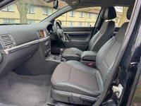USED 2008 58 VAUXHALL VECTRA 1.8 VVT Design Hatchback 5dr Petrol Manual (173 g/km, 138 bhp) 