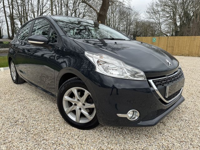View our PEUGEOT 208