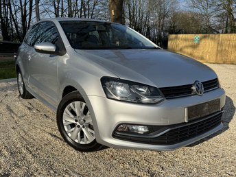 2014 VOLKSWAGEN POLO