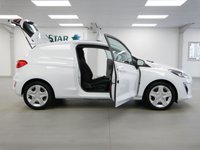 USED 2020 20 FORD FIESTA VAN 1.5 TDCI 85 BHP 3DR ( AIR CON / SAT NAV ! ) 1 OWNER | AIR CON | FACTORY SAT NAV !