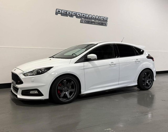 2015 15 Ford Focus 2.0T EcoBoost ST-3 Hatchback 5dr Petrol Manual Euro 6 (s/s) (250 ps)