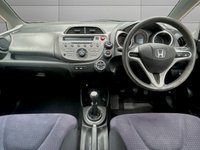 USED 2009 59 HONDA JAZZ 1.2 i-VTEC S Hatchback 5dr Petrol Manual Euro 4 (90 ps) GREAT FUEL ECONOMY