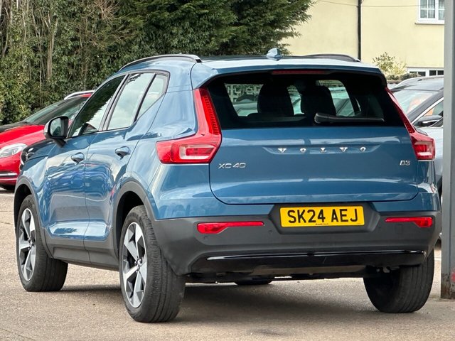 2024 Volvo Xc40 2L Plus 5dr - Photo 4