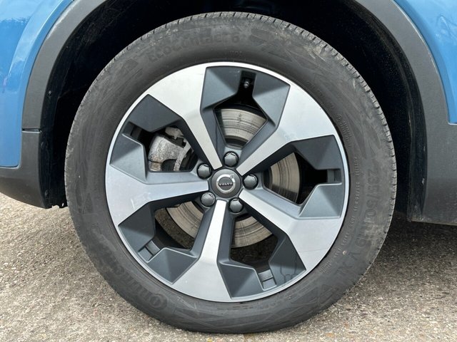 2024 Volvo Xc40 2L Plus 5dr - Photo 8