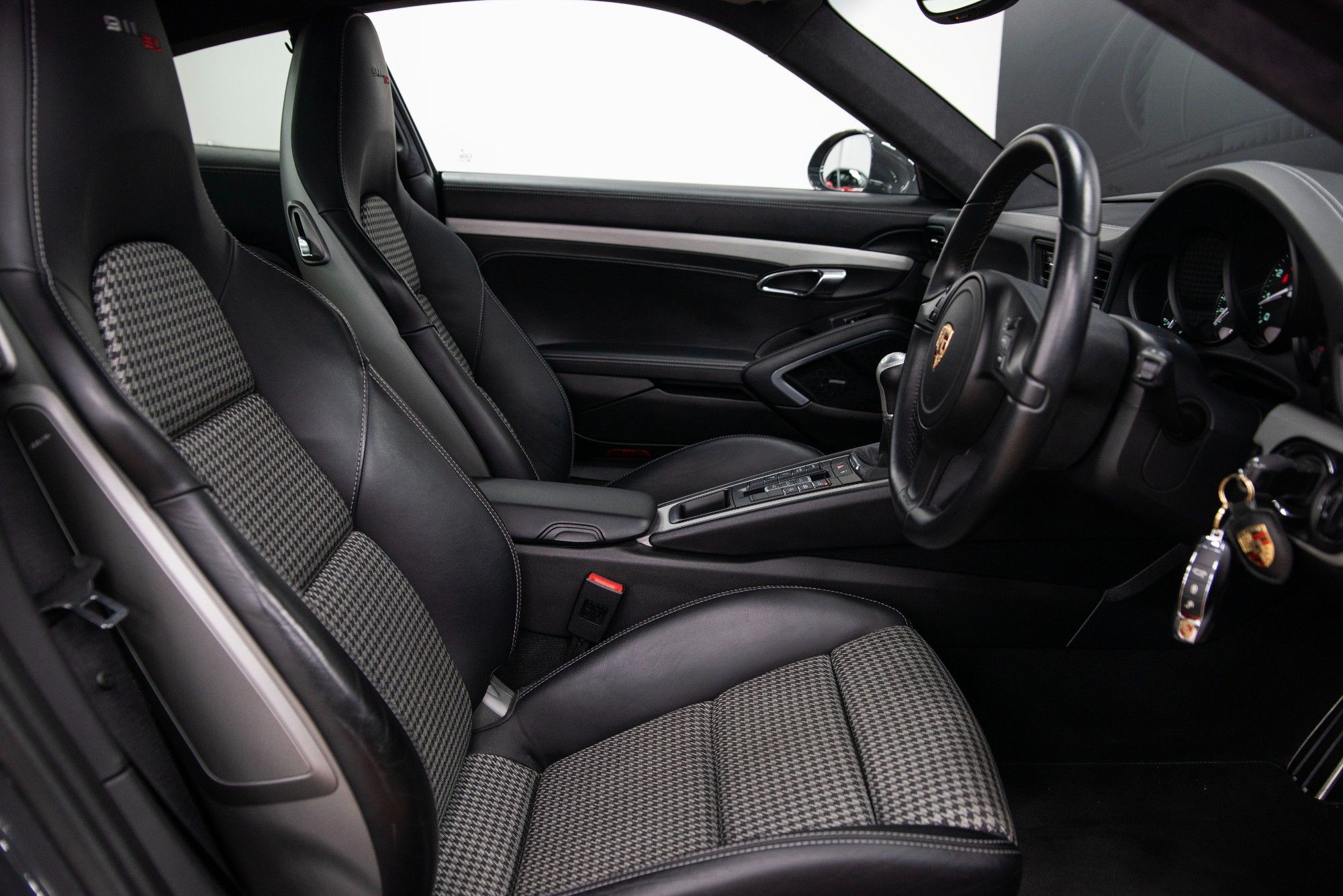 USED 2013 63 PORSCHE 911 3.8 991 50th Anniversary Edition Manual 