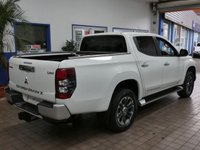 USED 2019 69 MITSUBISHI L200 2.2 DI-D DC Barbarian X Pickup Double Cab 4dr Diesel Auto 4WD Euro 6 (s/s) (150 ps) CARPLAY PART LEATHER HEATED SEATS HEATED STEERING WHHEL REAR VIEW CAMERA CRUISE CONTROL PARKING SENSORS 2 OWNERS SERVICE HISTORY WARRANTY