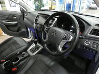 USED 2019 69 MITSUBISHI L200 2.2 DI-D DC Barbarian X Pickup Double Cab 4dr Diesel Auto 4WD Euro 6 (s/s) (150 ps) CARPLAY PART LEATHER HEATED SEATS HEATED STEERING WHHEL REAR VIEW CAMERA CRUISE CONTROL PARKING SENSORS 2 OWNERS SERVICE HISTORY WARRANTY