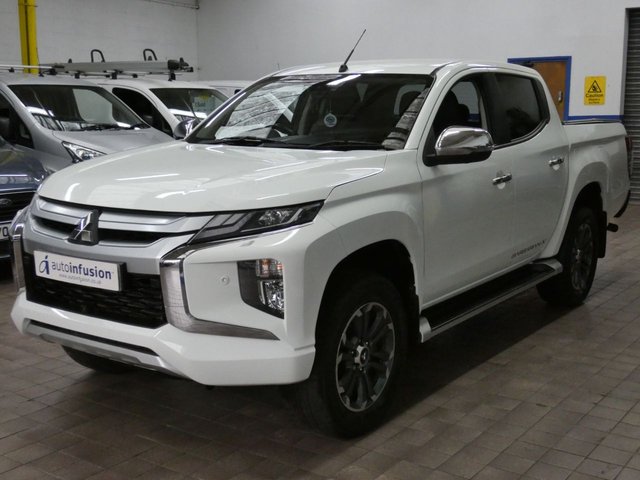 View our Mitsubishi L200 2.2 DI-D DC Barbarian X Pickup Double Cab 4dr Diesel Auto 4WD Euro 6 (s/s) (150 ps)