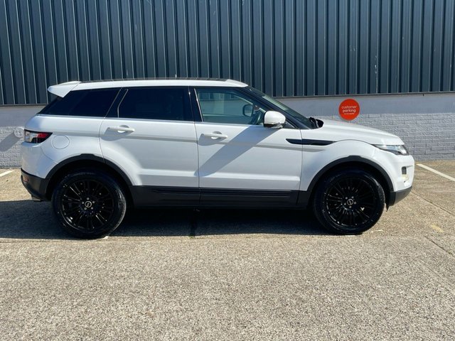 View our LAND ROVER RANGE ROVER EVOQUE