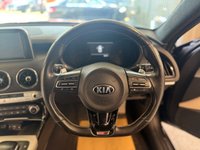USED 2018 18 KIA STINGER 2.0 T-GDi GT-Line S Gran Turismo 5dr Petrol Auto Euro 6 (s/s) (244 bhp)+1 FORMER KEEPER+2 KEYS+FSH 11 STAMPS+PANORAMIC SUNROOF+LEATHER SEATS+MEDIA+APPS 2 KEYS+FSH 11 STAMPS+CLIMATE+1 FORMER KEEPER+PANORAMIC SUNROOF+FULL LEATHER SEATS+18" ALLOYS+BLUETOOTH+MEDIA+NAV+CRUISE+PARKING SENSORS+HEATED FRONT SEATS+REVERSE CAMERA+HPI CLEAR