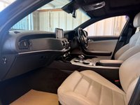 USED 2018 18 KIA STINGER 2.0 T-GDi GT-Line S Gran Turismo 5dr Petrol Auto Euro 6 (s/s) (244 bhp)+1 FORMER KEEPER+2 KEYS+FSH 11 STAMPS+PANORAMIC SUNROOF+LEATHER SEATS+MEDIA+APPS 2 KEYS+FSH 11 STAMPS+CLIMATE+1 FORMER KEEPER+PANORAMIC SUNROOF+FULL LEATHER SEATS+18" ALLOYS+BLUETOOTH+MEDIA+NAV+CRUISE+PARKING SENSORS+HEATED FRONT SEATS+REVERSE CAMERA+HPI CLEAR