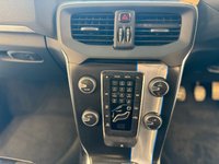 USED 2015 65 VOLVO V40 2.0 T2 R-Design Hatchback 5dr Petrol Manual Euro 6 (s/s) (122 ps)+1 OWNER FROM NEW+FSH 9 STAMPS+MEDIA+BLUETOOTH 1 OWNER FROM NEW+FSH 9 STAMPS+HALF LEATHER SEATS+CLIMATE+ALLOYS+BLUETOOTH+MEDIA+APPS+HPI CLEAR