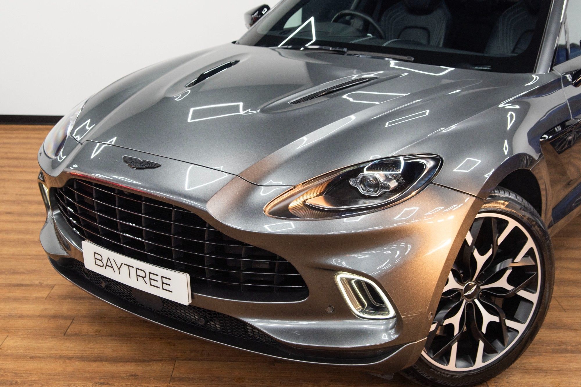 USED 2020 J ASTON MARTIN DBX 4.0 V8 SUV 