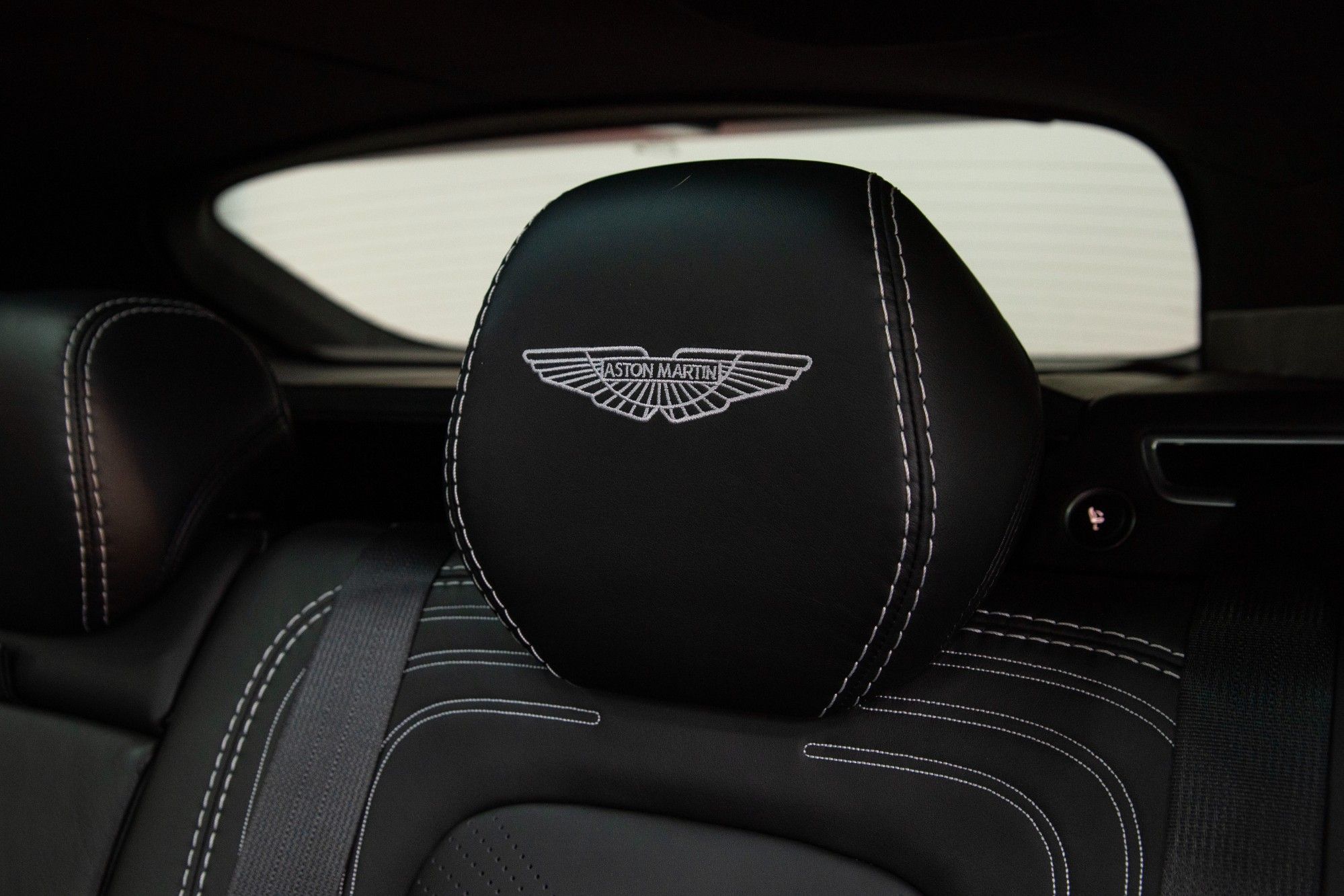 USED 2020 J ASTON MARTIN DBX 4.0 V8 SUV 