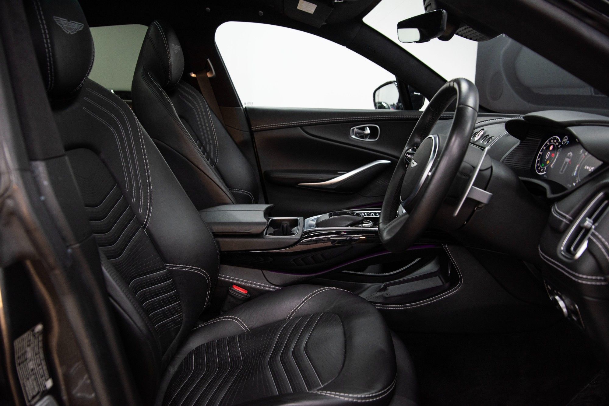 USED 2020 J ASTON MARTIN DBX 4.0 V8 SUV 