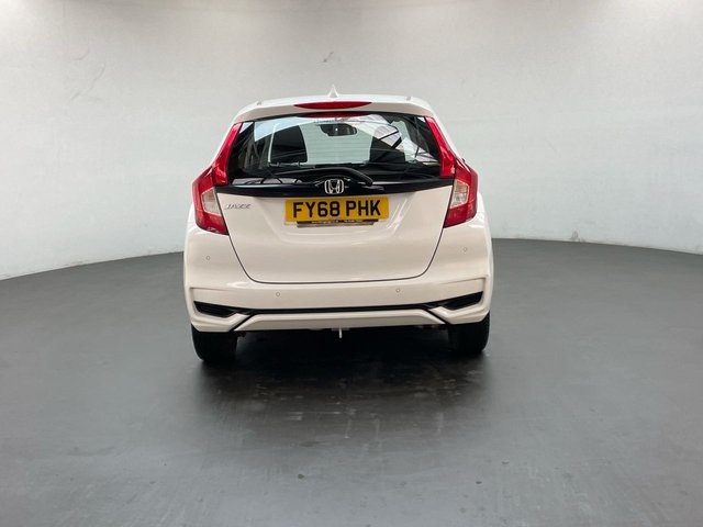 USED 2018 68 Honda Jazz 1.3 I-Vtec SE Hatchback 5dr Petrol Cvt Euro 6 (s/S) (102 Ps) Cruise Control + Parking Sensors