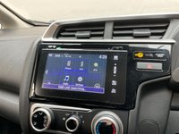 USED 2018 68 Honda Jazz 1.3 I-Vtec SE Hatchback 5dr Petrol Cvt Euro 6 (s/S) (102 Ps) Cruise Control + Parking Sensors