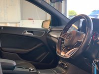 USED 2017 17 MERCEDES-BENZ B-CLASS 1.5 B180d AMG Line (Executive) MPV 5dr Diesel 7G-DCT Euro 6 (s/s) (109 ps)+2 KEYS+FSH+MEDIA+NAVIGATION+PARK SENSORS+HALF LEATHER SEATS+ 2 KEYS+FSH+HALF LEATHER SEATS+PARKING SENSORS+18" ALLOYS+CLIMATE+CRUISE+MEDIA+NAVIGATION HDD+REVERSE CAM+HPI CLEAR