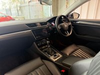 USED 2021 21 SKODA SUPERB 1.4 TSI iV 13kWh SE L Hatchback 5dr Petrol Plug-in Hybrid DSG Euro 6 (s/s) (218 ps)+1 FORMER KEEPER+2 KEYS+FSH+LEATHER SEATS+MEDIA+NAVIGATION+APPS 2 KEYS+1 FORMER KEEPER+FSH+NAV+FULL LEATHER SEATS+CLIMATE+CRUISE+ALLOYS+BLUETOOTH+MEDIA+PARKING SENSORS+HEATED FRONT SEATS+HPI CLEAR
