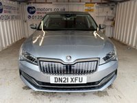 USED 2021 21 SKODA SUPERB 1.4 TSI iV 13kWh SE L Hatchback 5dr Petrol Plug-in Hybrid DSG Euro 6 (s/s) (218 ps)+1 FORMER KEEPER+2 KEYS+FSH+LEATHER SEATS+MEDIA+NAVIGATION+APPS 2 KEYS+1 FORMER KEEPER+FSH+NAV+FULL LEATHER SEATS+CLIMATE+CRUISE+ALLOYS+BLUETOOTH+MEDIA+PARKING SENSORS+HEATED FRONT SEATS+HPI CLEAR