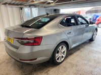USED 2021 21 SKODA SUPERB 1.4 TSI iV 13kWh SE L Hatchback 5dr Petrol Plug-in Hybrid DSG Euro 6 (s/s) (218 ps)+1 FORMER KEEPER+2 KEYS+FSH+LEATHER SEATS+MEDIA+NAVIGATION+APPS 2 KEYS+1 FORMER KEEPER+FSH+NAV+FULL LEATHER SEATS+CLIMATE+CRUISE+ALLOYS+BLUETOOTH+MEDIA+PARKING SENSORS+HEATED FRONT SEATS+HPI CLEAR