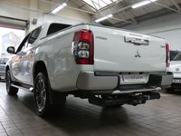 USED 2019 69 MITSUBISHI L200 2.2 DI-D DC Warrior Pickup Double Cab 4dr Diesel Auto 4WD Euro 6 (s/s) (150 ps) 4WD APP SAT NAV LEATHER REAR VIEW CAMERA 1 OWNER SERVICE HISTORY WARRANTY