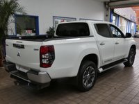 USED 2019 69 MITSUBISHI L200 2.2 DI-D DC Warrior Pickup Double Cab 4dr Diesel Auto 4WD Euro 6 (s/s) (150 ps) 4WD APP SAT NAV LEATHER REAR VIEW CAMERA 1 OWNER SERVICE HISTORY WARRANTY