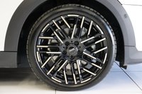 USED 2024 74 MINI HATCH COOPER S 2.0 EXCLUSIVE 3 DOOR HUD HEATED WHEEL CAMERA 1 OWNER
