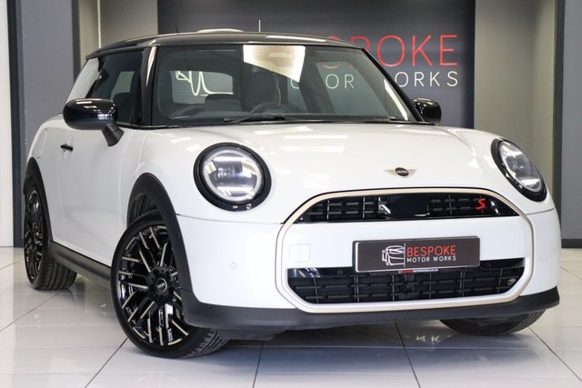 2024 74 MINI Hatch Cooper S 2.0 EXCLUSIVE 3 DOOR