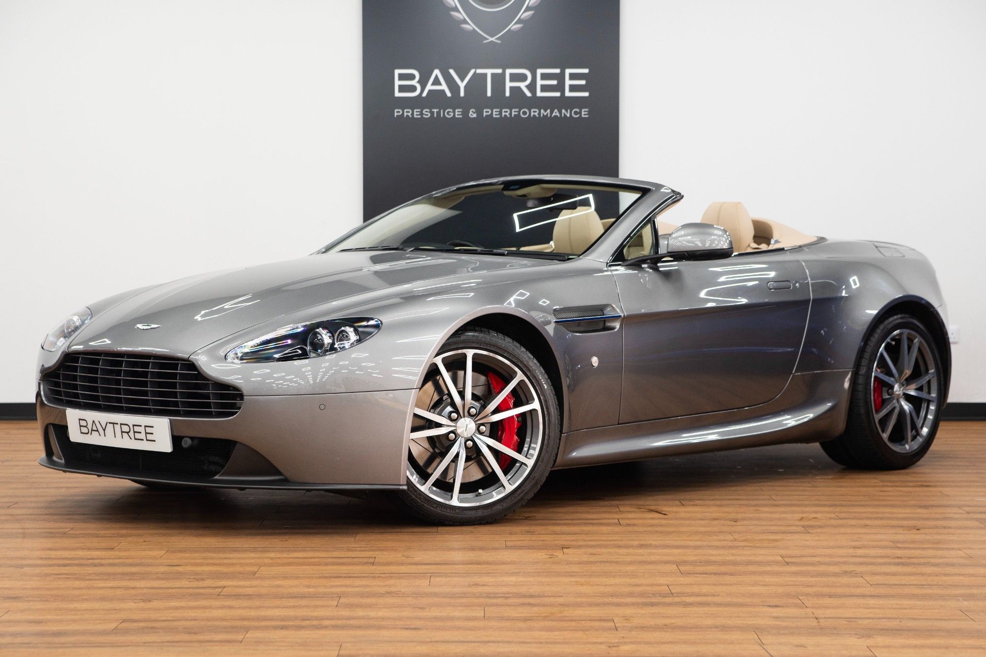 USED 2016 16 ASTON MARTIN VANTAGE 4.7 V8 Roadster 2dr Petrol Sportshift II  