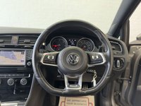 USED 2017 66 VOLKSWAGEN GOLF 2.0 TDI BlueMotion Tech R-Line Edition Hatchback 5dr Diesel Manual Euro 6 (s/s) (150 ps) SUNROOF APPLE CAR PLAY DAB
