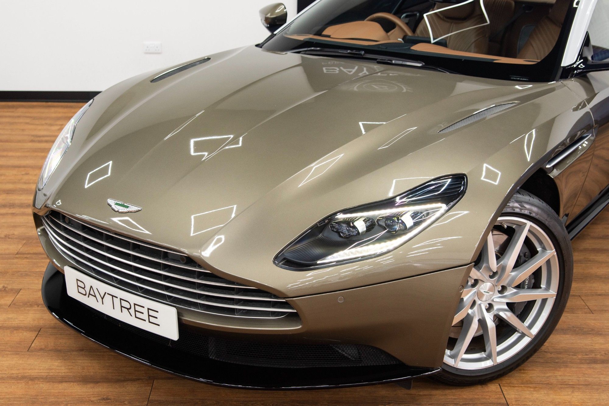 USED 2018 18 ASTON MARTIN DB11 4.0 V8 Coupe 2dr 