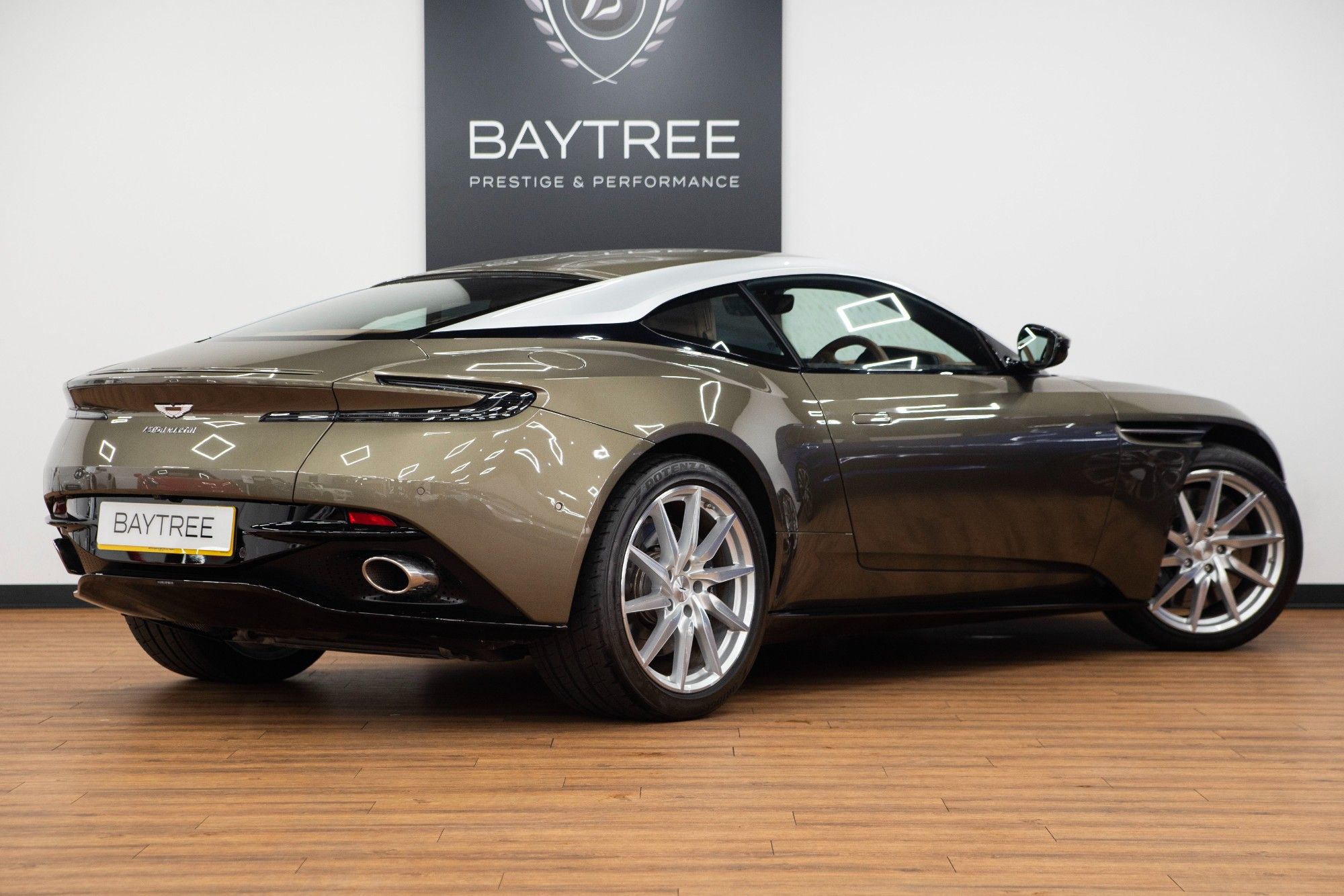 USED 2018 18 ASTON MARTIN DB11 4.0 V8 Coupe 2dr 