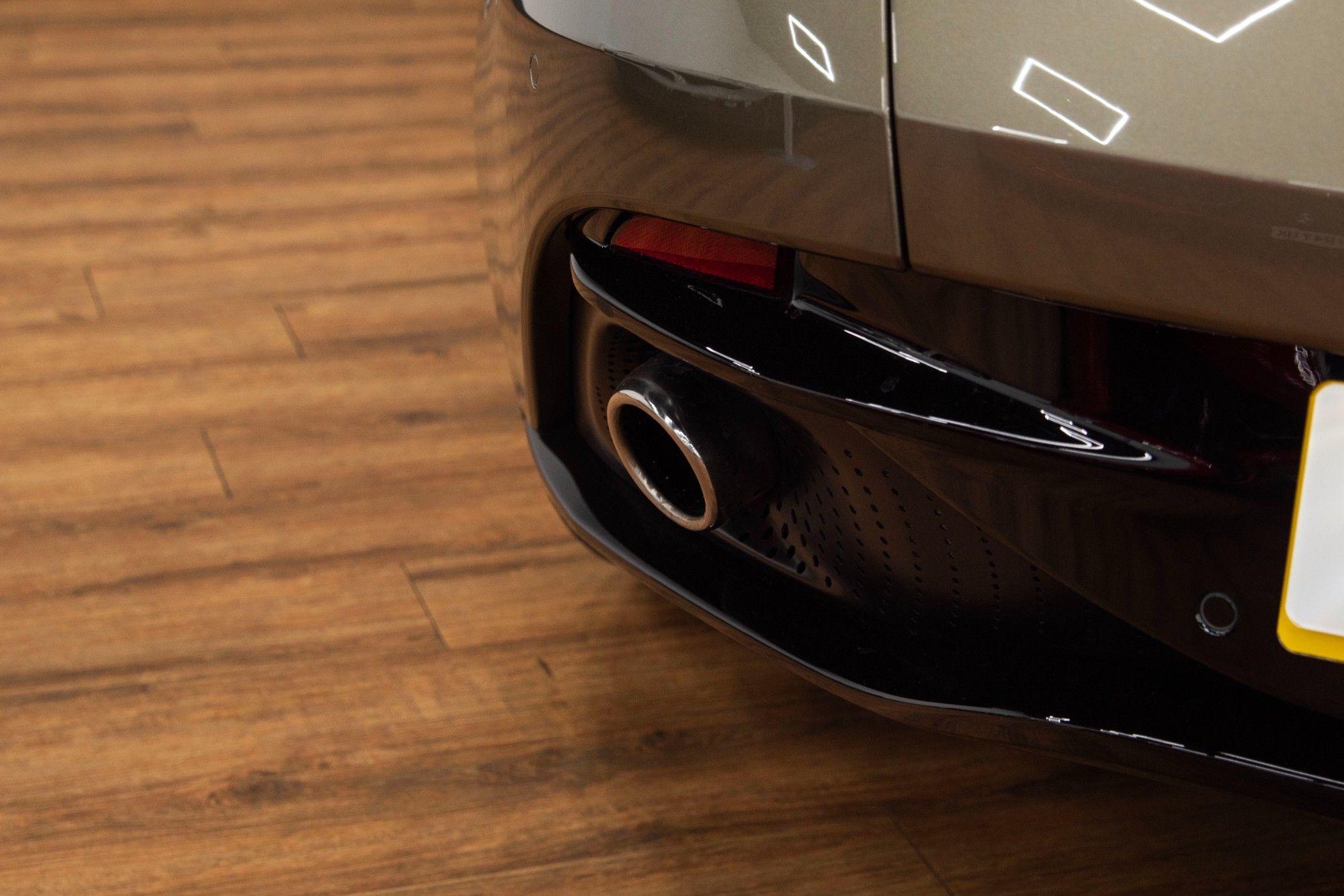 USED 2018 18 ASTON MARTIN DB11 4.0 V8 Coupe 2dr 