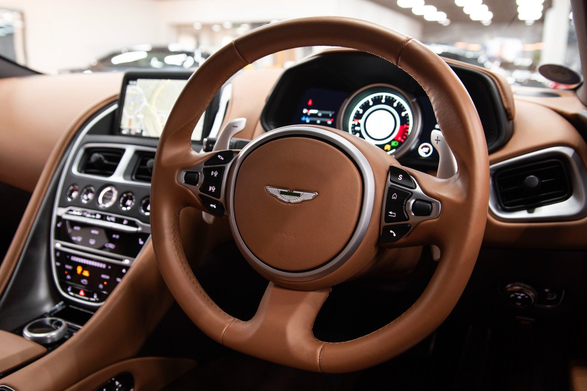 USED 2018 18 ASTON MARTIN DB11 4.0 V8 Coupe 2dr 