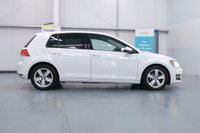 USED 2015 15 VOLKSWAGEN GOLF 1.6 TDI BlueMotion Tech Match Hatchback 5dr Diesel Manual Euro 5 (s/s) (105 ps) Adaptive Cruise Control, &pound;20 Tax, Full Service History