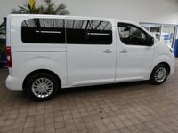 USED 2022 72 TOYOTA PROACE VERSO 1.5D Shuttle Medium MPV 5dr Diesel Manual MWB Euro 6 (s/s) (9 Seat) (120 ps) 9 SEAT SAT NAV BLUETOOTH PARKING SENSORS 1 OWNER SERVICE HISTORY TOYOTA WARRANTY TILL OCT 2032