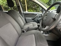 USED 2013 13 DACIA DUSTER 1.5 dCi Laureate SUV 5dr Diesel Manual 4WD Euro 5 (110 ps) AIR CON, ROOF RAILS, BLUETOOTH