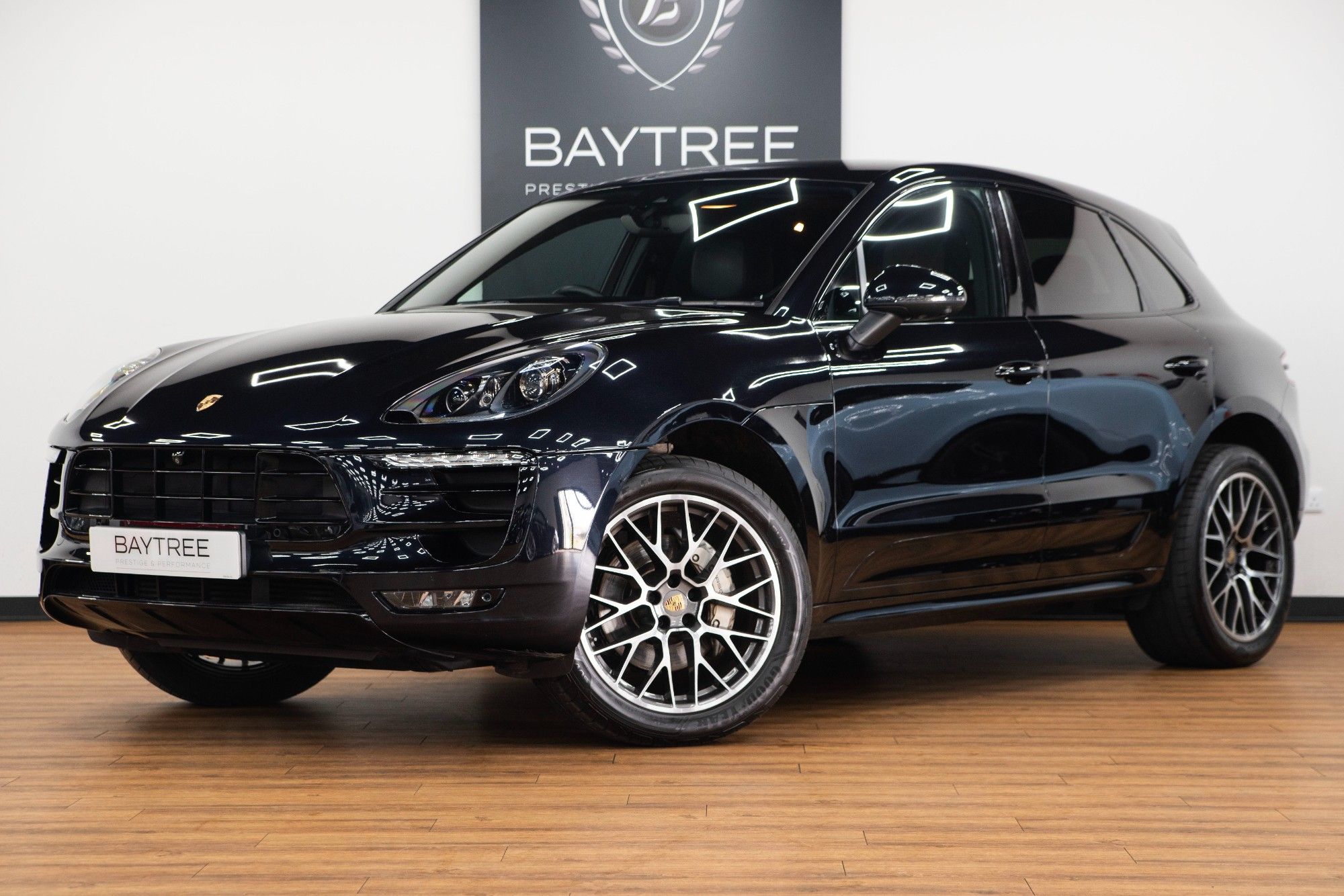 USED 2017 PORSCHE MACAN 3.0 TD V6 S SUV 