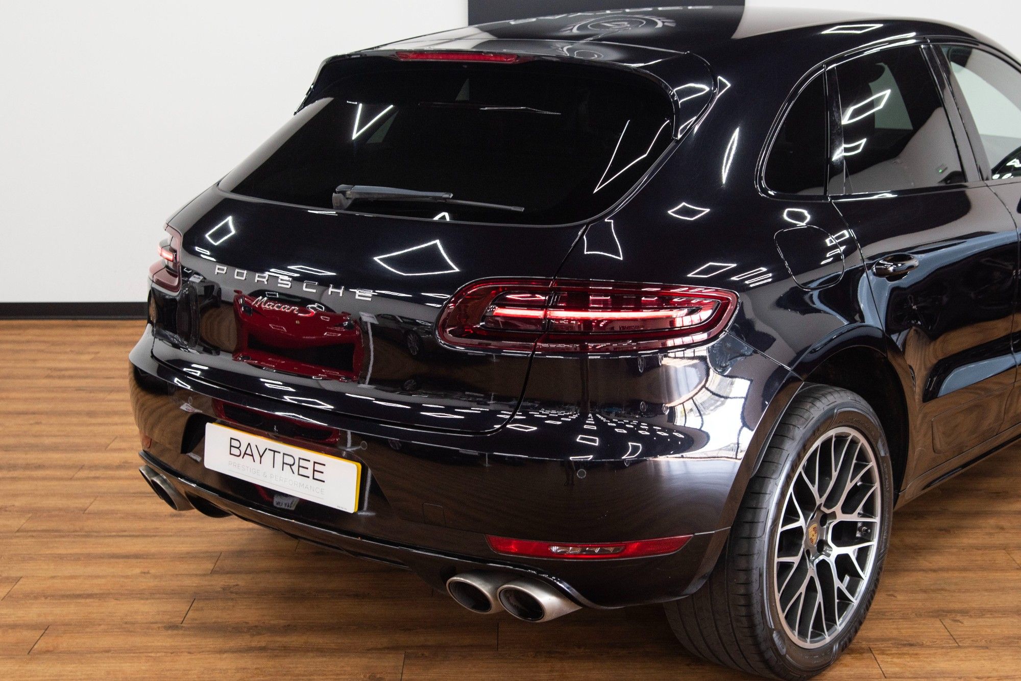 USED 2017 PORSCHE MACAN 3.0 TD V6 S SUV 