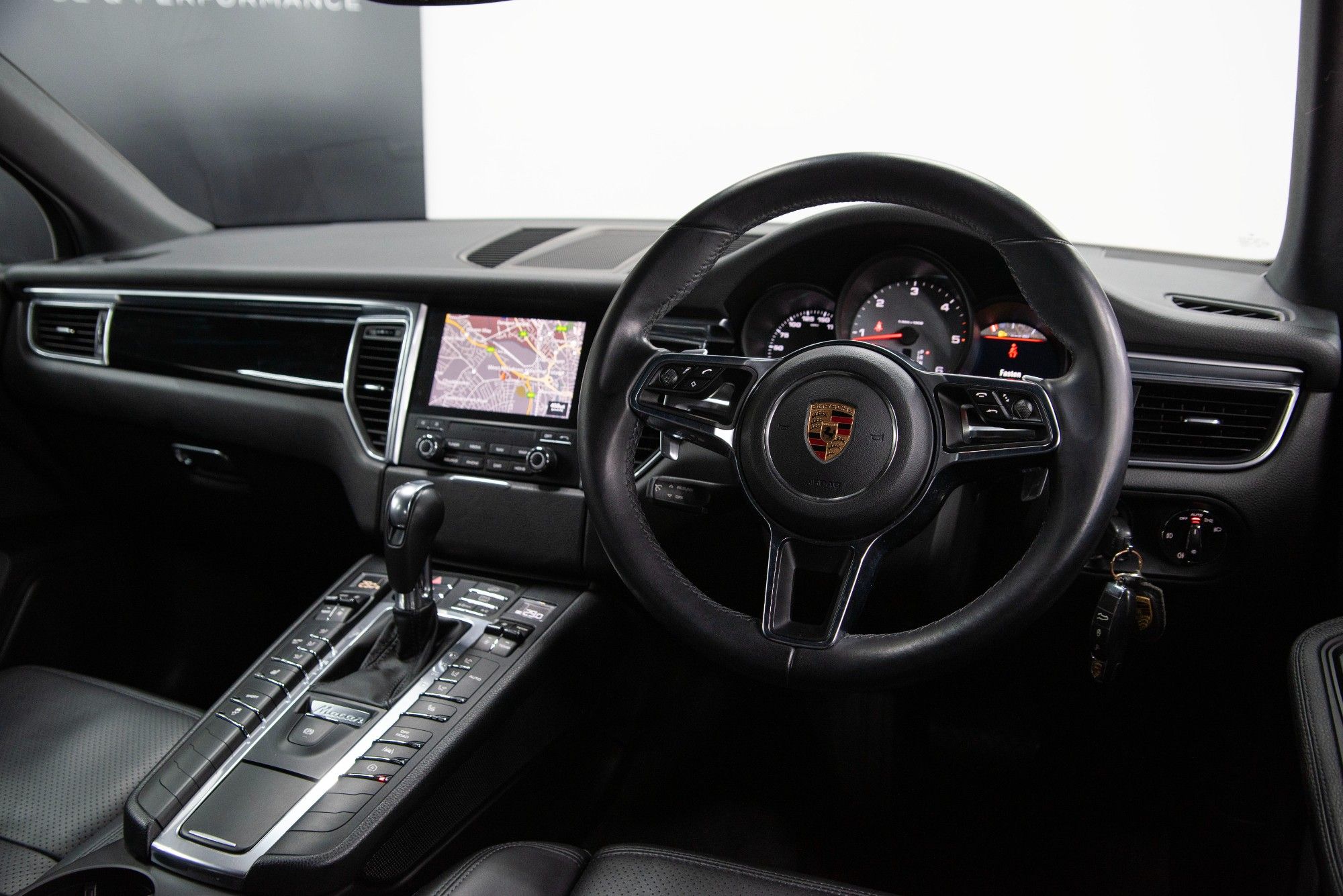 USED 2017 PORSCHE MACAN 3.0 TD V6 S SUV 
