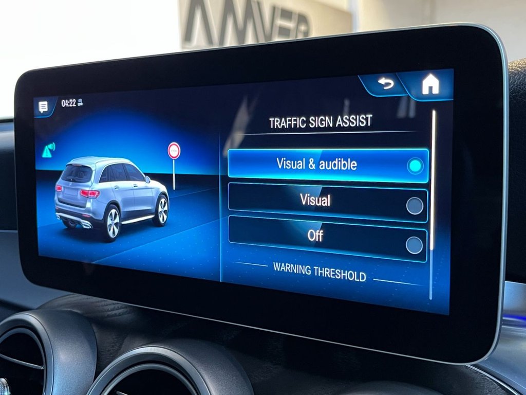 USED 2020 20 MERCEDES-BENZ GLC 2.0 GLC300d AMG Line (Premium Plus) SUV 5dr Diesel G-Tronic+ 4MATIC Euro 6 (s/s) (245 ps) 