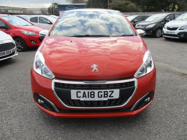 View our PEUGEOT 208