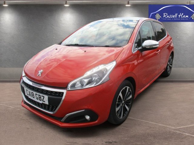 View our PEUGEOT 208