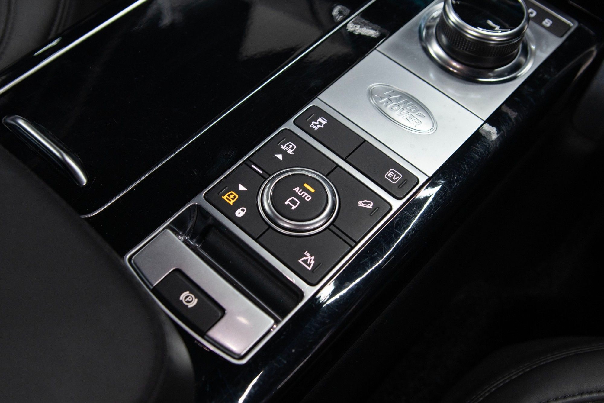 USED 2021 LAND ROVER RANGE ROVER 2.0 P400e Westminster Black Petrol Plug-in Hybrid 