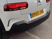 USED 2019 69 CITROEN C4 CACTUS 1.2 PureTech Flair Hatchback 5dr Petrol EAT6 Euro 6 (s/s) (130 ps) Full Main Dealer Service History  |  1 Owner from Brand New  |  2 Keys